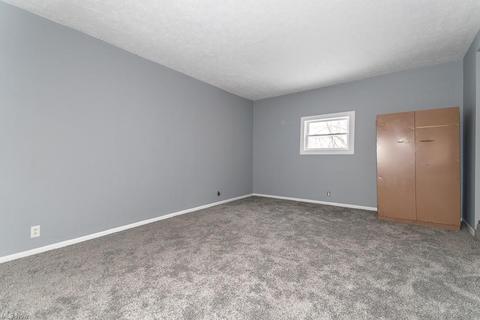 1734 E 296th St, Wickliffe, OH 44092 photo 7