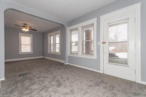 1734 E 296th St, Wickliffe, OH 44092 photo 3