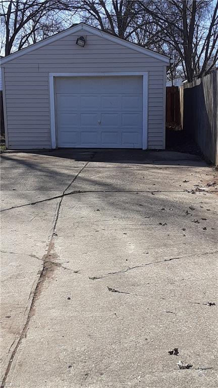 813 Abbe Rd S, Elyria, OH 44035 photo 3