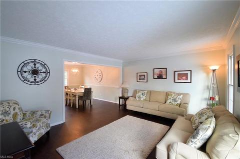 7700 Roeper Rd, Parma, OH 44134 photo 9