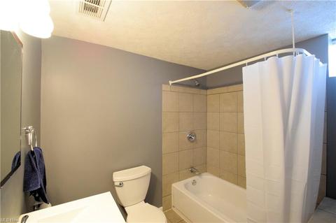 7700 Roeper Rd, Parma, OH 44134 photo 30