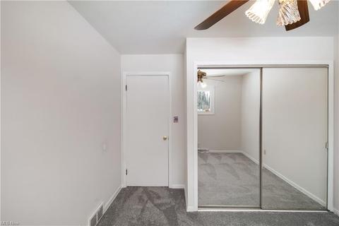 5820 Sequoia Dr, Parma, OH 44134 photo 12
