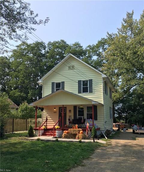 1201 Scott Ave, Ashtabula, OH 44004 photo 2