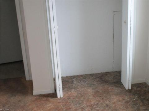 81 King St, Elyria, OH 44035 photo 3