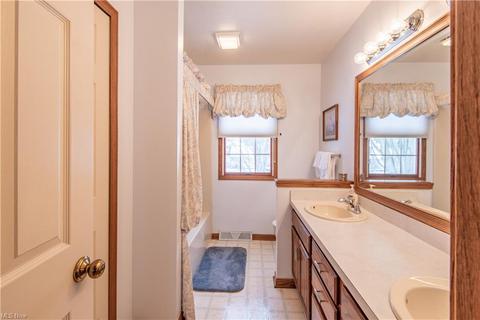 3283 Hadrian Cir NW, Canton, OH 44708 photo 12