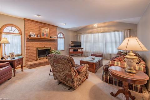 3283 Hadrian Cir NW, Canton, OH 44708 photo 8