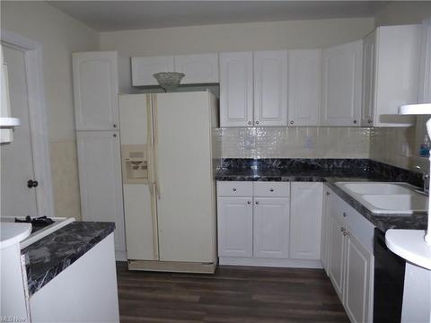 991 Reeve Rd, Elyria, OH 44035 photo 3
