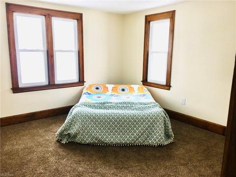 2042 E 42nd St, Ashtabula, OH 44004 photo 14