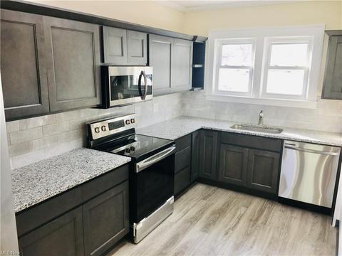 2042 E 42nd St, Ashtabula, OH 44004 photo 11