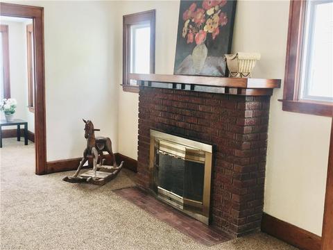 2042 E 42nd St, Ashtabula, OH 44004 photo 8