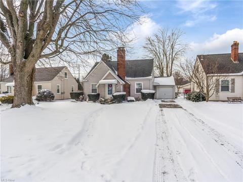 407 Poplar Ave NW, Canton, OH 44708 photo 2