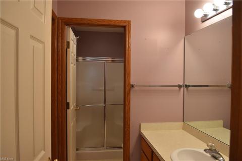 104 Stonehedge Dr, Elyria, OH 44035 photo 14