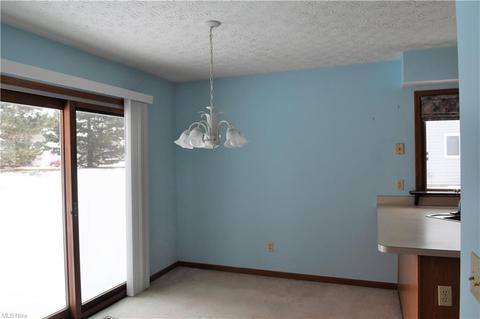 104 Stonehedge Dr, Elyria, OH 44035 photo 7