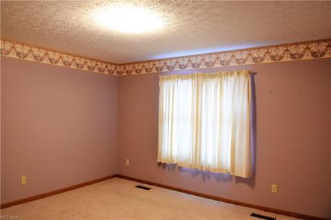104 Stonehedge Dr, Elyria, OH 44035 photo 12