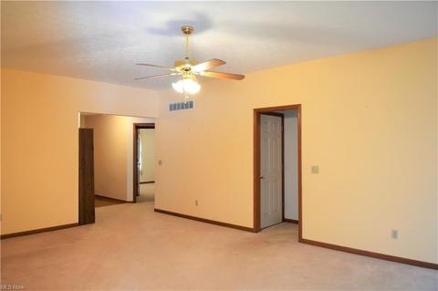 104 Stonehedge Dr, Elyria, OH 44035 photo 6