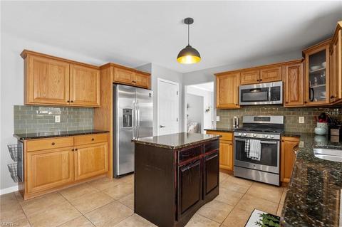 506 Berklee Dr, Youngstown, OH 44514 photo 11