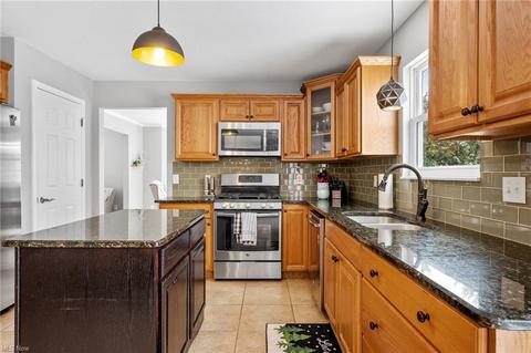 506 Berklee Dr, Youngstown, OH 44514 photo 10