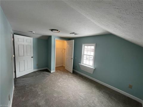 3172 E Waterloo Rd, Akron, OH 44312 photo 13