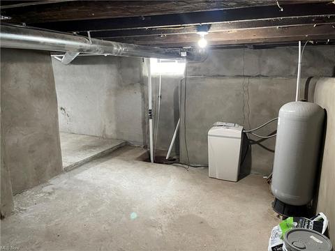 3172 E Waterloo Rd, Akron, OH 44312 photo 31