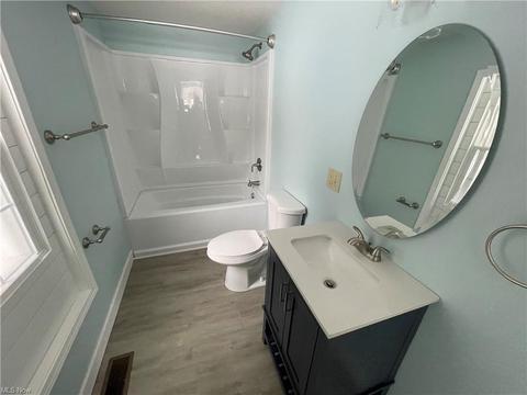 3172 E Waterloo Rd, Akron, OH 44312 photo 10