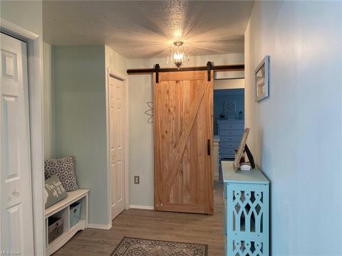 295 E 246th St, Euclid, OH 44123 photo 2
