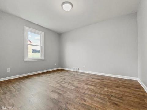 903 Garfield St, Struthers, OH 44471 photo 8