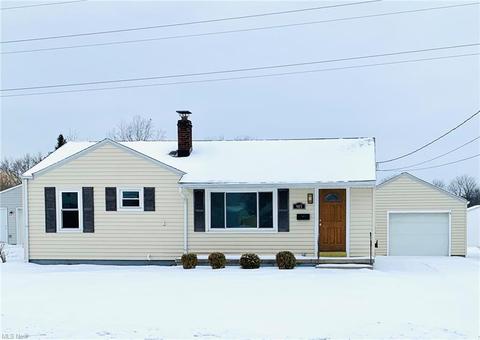 903 Garfield St, Struthers, OH 44471 photo 1