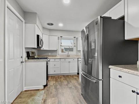 903 Garfield St, Struthers, OH 44471 photo 3