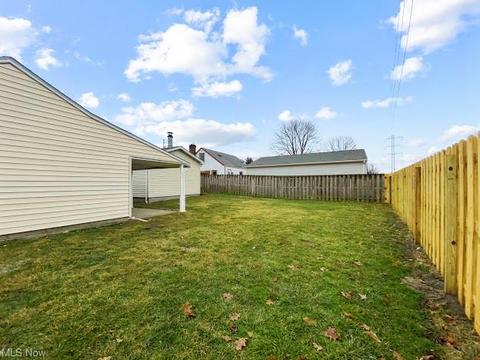 903 Garfield St, Struthers, OH 44471 photo 14
