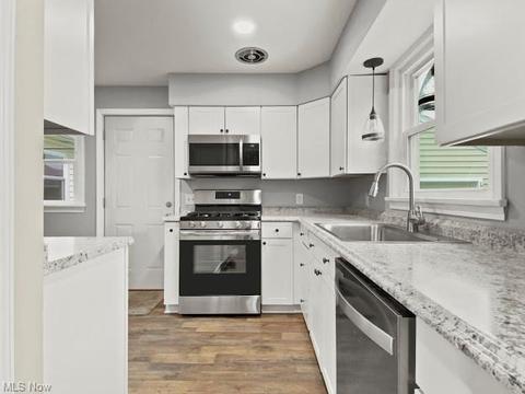 903 Garfield St, Struthers, OH 44471 photo 4