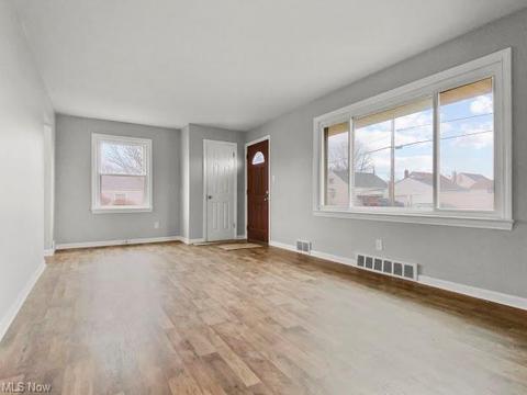 903 Garfield St, Struthers, OH 44471 photo 6