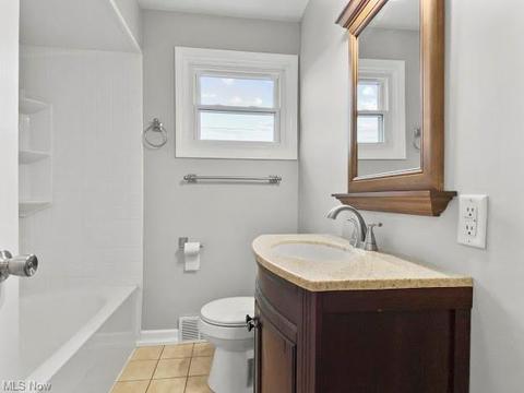 903 Garfield St, Struthers, OH 44471 photo 10