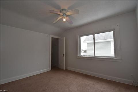7601 Thornton Dr, Parma, OH 44129 photo 13