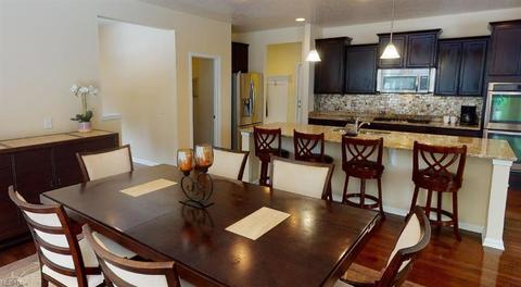 448 Marfa Cir, Copley, OH 44321 photo 5