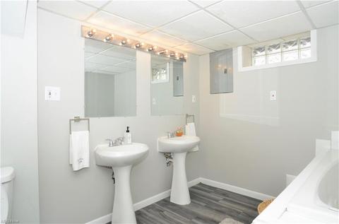 6507 Orchard Ave, Parma, OH 44129 photo 30