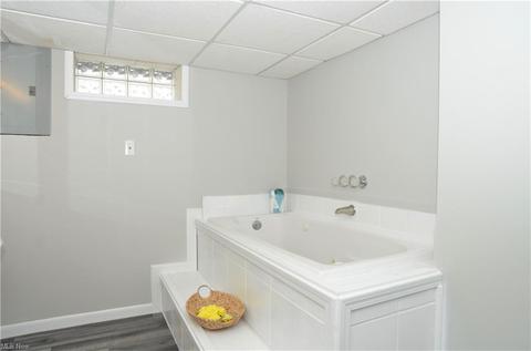 6507 Orchard Ave, Parma, OH 44129 photo 31