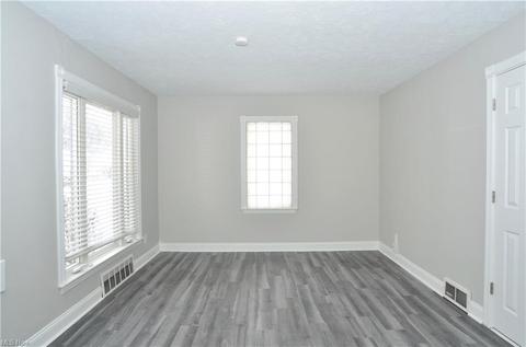 6507 Orchard Ave, Parma, OH 44129 photo 13