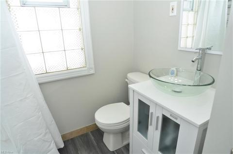 6507 Orchard Ave, Parma, OH 44129 photo 10
