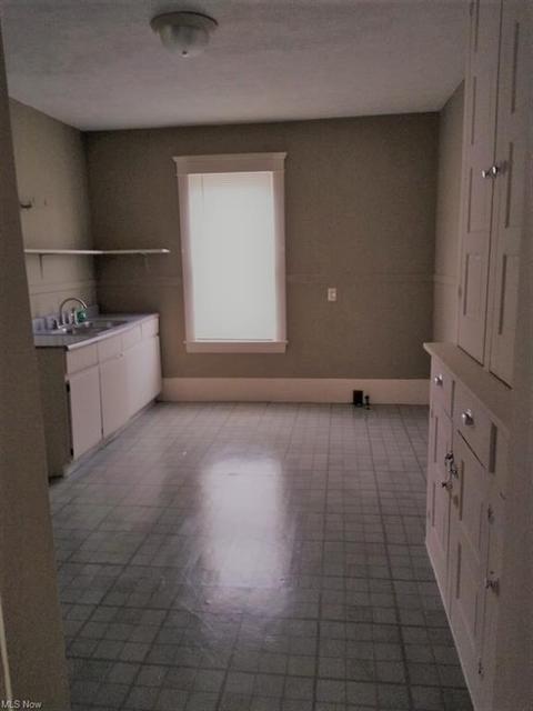 5105 Chestnut Ave, Ashtabula, OH 44004 photo 2