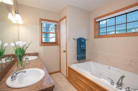 6 E 221 St, Euclid, OH 44123 photo 24