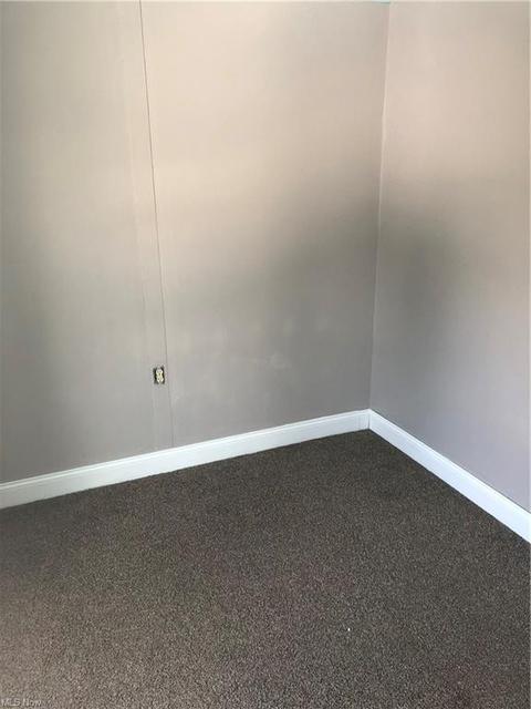 416 E 23rd St, Ashtabula, OH 44004 photo 9