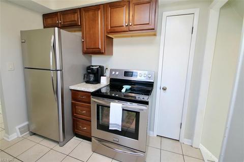 30607 Willowick Dr, Willowick, OH 44095 photo 14