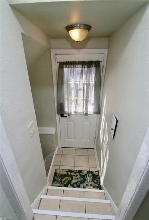 30607 Willowick Dr, Willowick, OH 44095 photo 17