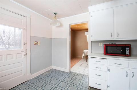 627 Brandon Ave, Struthers, OH 44471 photo 9