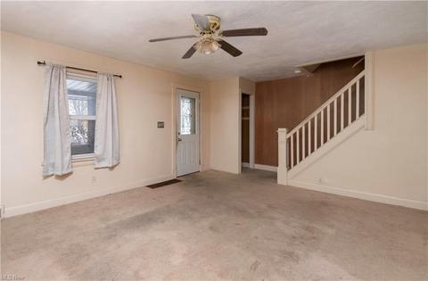 627 Brandon Ave, Struthers, OH 44471 photo 3