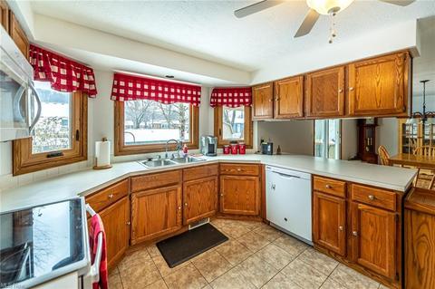 505 Mcdowell Ave, Minerva, OH 44657 photo 4