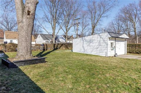 415 E 275th St, Euclid, OH 44132 photo 33