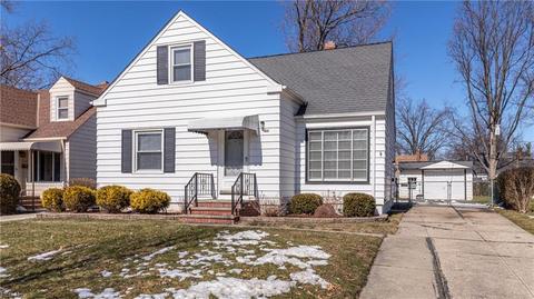 415 E 275th St, Euclid, OH 44132 photo 1