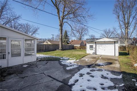 415 E 275th St, Euclid, OH 44132 photo 31