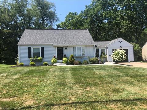 211 Saratoga Ave NW, Canton, OH 44708 photo 1